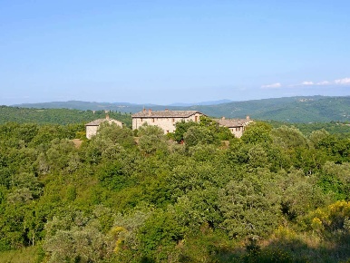 Foto Rustico a Castelnuovo Berardenga San Gusmé di 1050 m² con 25 locali