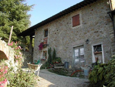 Foto Rustico a Castelfranco Piandiscò Castelfranco Di Sopra di 400 m²