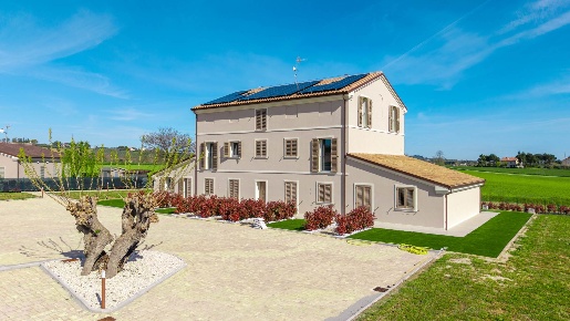 Foto Rustico in via Guastuglie 10, Monsano di 480 m² con 24 locali