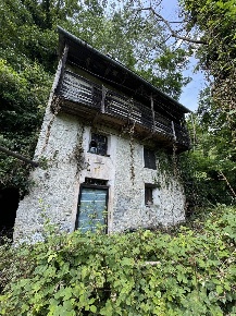 Foto Rustico in Via Bortolotto, Gordona di 143 m² con 4 locali in vendita