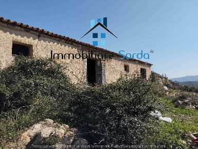 Foto Rustico a Trinità d'Agultu e Vignola di 108 m² con 1 locali in vendita
