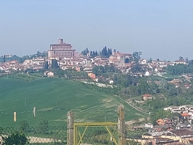 Foto Rustico in Strada San Giorgio, Rosignano Monferrato di 600 m²