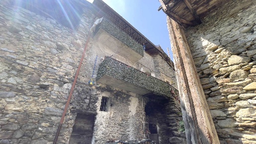 Foto Rustico in PIERLUNGO, Montagna in Valtellina di 66 m² con 2 locali