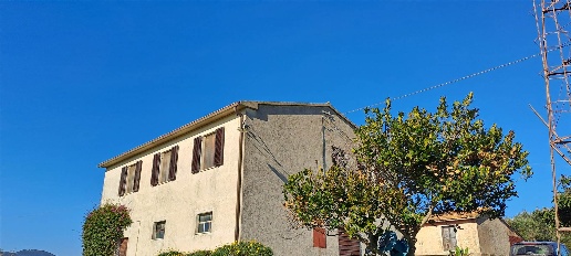 Foto Rustico a Magliano in Toscana Centro di 310 m² con 9 locali in vendita