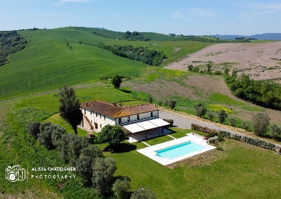 Foto Rustico a Montalcino di 565 m² con 23 locali in vendita