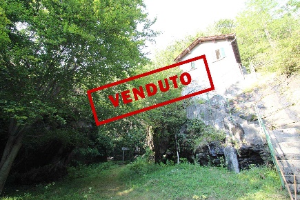 Foto Rustico in Strada statale 36, Chiavenna Centro di 100 m² con 3 locali