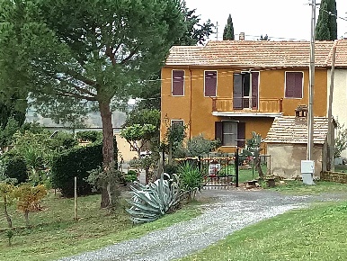Foto Rustico in ZONA OLTRE LA LOCALITA' GRANAIONE, Cinigiano di 176 m²