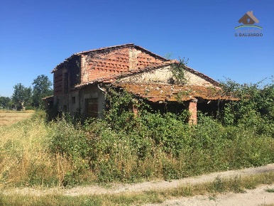 Foto Rustico a Castelfranco di Sotto di 200 m² con 5 locali in vendita