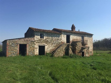 Foto Rustico a Cortona Pietraia di 200 m² con 8 locali in vendita