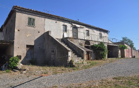 Foto Rustico a Montecatini Val di Cecina Ponteginori di 450 m² in vendita