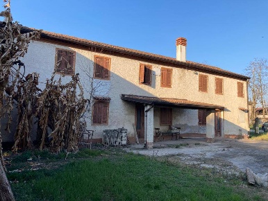 Foto Rustico in VIA CASOTTI NUOVI, Albaredo d'Adige di 246 m² con 10 locali