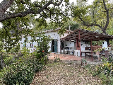 Foto Rustico a Cefalù di 112 m² con 2 locali in vendita