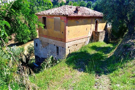 Foto Rustico in via santo ianni, Dipignano di 450 m² con 10 locali