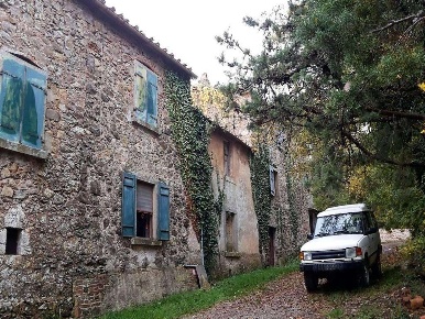 Foto Rustico a Montieri Centro di 700 m² con 8 locali in vendita