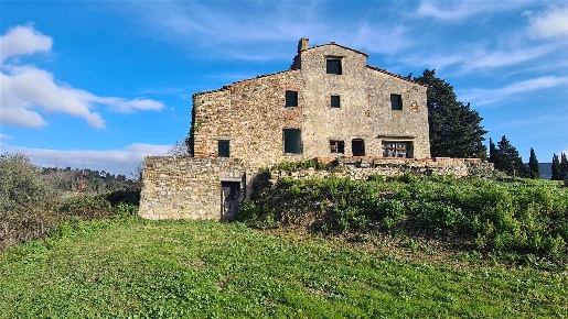 Foto Rustico a Fiesole Caldine di 200 m² con 9 locali in vendita