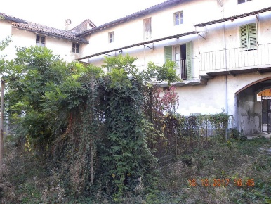 Foto Rustico a Sartirana Lomellina di 240 m² con 5 locali in vendita