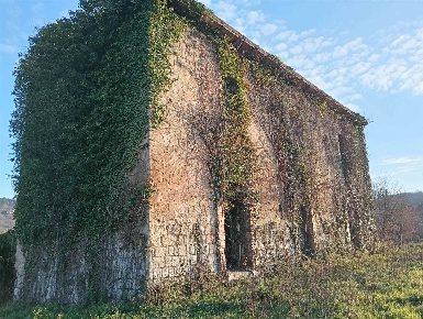 Foto Rustico a Atripalda di 200 m² con 6 locali in vendita
