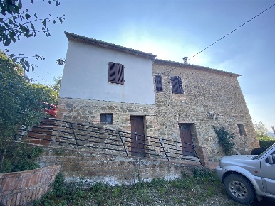 Foto Rustico a Montalcino di 745 m² con 6 locali in vendita