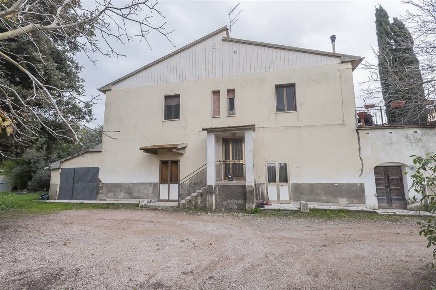 Foto Rustico a Campiglia Marittima di 197 m² con 7 locali in vendita