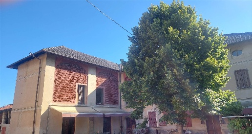 Foto Rustico in SOTTO SERRA, Serralunga di Crea di 390 m² con 8 locali