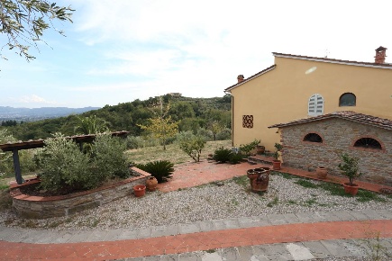 Foto Rustico a Pistoia San Felice di 500 m² con 14 locali in vendita