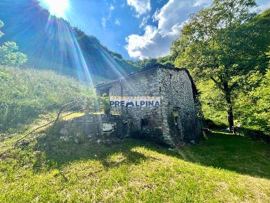Foto Baita in Località Lentè, Gazzaniga di 156 m² con 4 locali in vendita