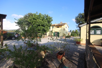Foto Rustico a Manciano Marsiliana di 180 m² con 4 locali in vendita