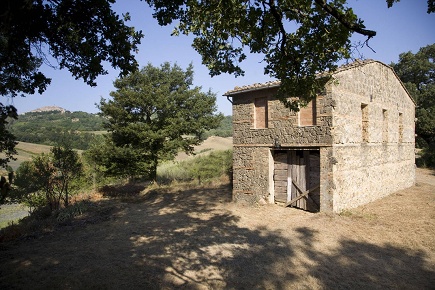 Foto Rustico a Chiusdino Centro di 330 m² con 9 locali in vendita