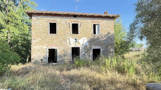 Foto Rustico a Cortona Pietraia di 220 m² con 7 locali in vendita