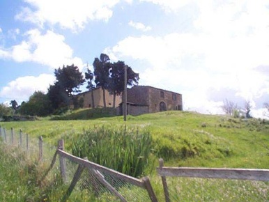Foto Rustico in Via Pieve di San Piero, Pomarance Centro di 650 m²