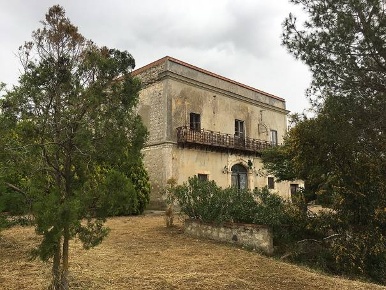 Foto Rustico in contrada Piraino, Santa Caterina Villarmosa di 500 m²