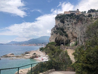 Foto Rustico in Corso Mentone, Ventimiglia Grimaldi, Mortola di 30 m²
