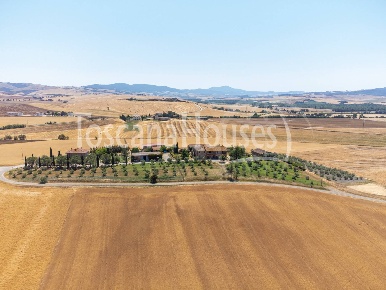 Foto Rustico a Pienza Centro di 650 m² con 20 locali in vendita