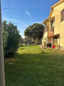 Foto Rustico a Magliano in Toscana Centro di 190 m² con 7 locali in vendita