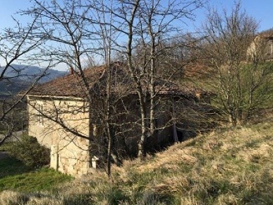 Foto Rustico a Castiglione dei Pepoli Creda di 184 m² con 7 locali