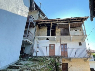Foto Rustico in Borgata Viretta, Giaveno di 80 m² con 6 locali in vendita