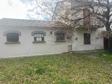 Foto Rustico a Grosseto Rispescia di 153 m² con 6 locali in vendita