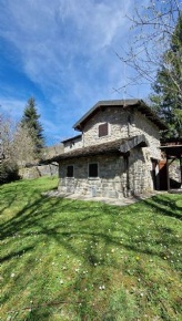 Foto Rustico a Fiumalbo Fiumalbo Dogana di 280 m² con 10 locali in vendita