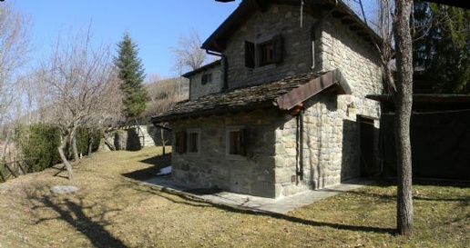 Foto Rustico a Fiumalbo Fiumalbo Dogana di 280 m² con 10 locali in vendita