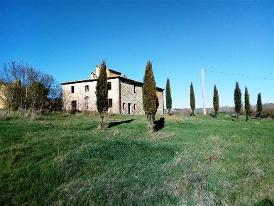 Foto Rustico a Pienza Centro di 480 m² con 6 locali in vendita