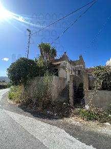 Foto Villa unifamiliare in Panoramica dello Stretto, Messina di 100 m²