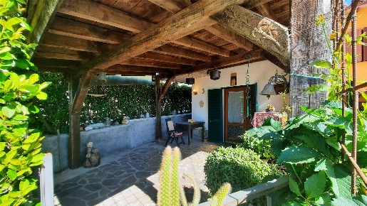 Foto Rustico in Via del Sole 1, Molazzana di 106 m² con 6 locali in vendita
