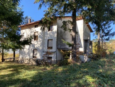 Foto Rustico in loc. corniolo, Camugnano di 370 m² con 19 locali in vendita