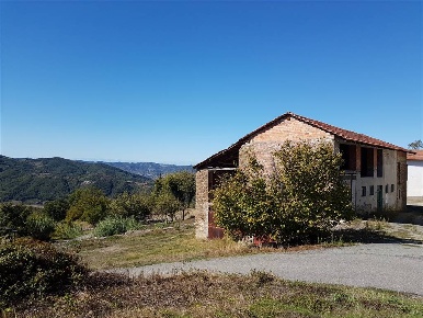Foto Rustico a Ponti di 650 m² con 9 locali in vendita