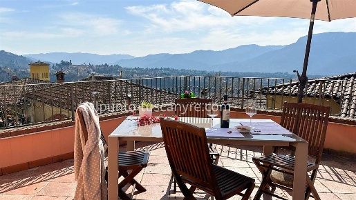 Foto Rustico in via per Albiano snc, Barga Albiano di 230 m² con 12 locali