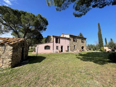 Foto Rustico a Castiglione della Pescaia di 254 m² con 12 locali in vendita