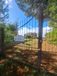 Foto Rustico in Pian dei Casali, Capranica di 1390 m² con 20 locali