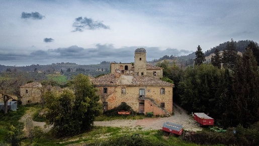 Foto Rustico in via di citerna, Certaldo Fiano, Marcialla di 2400 m²