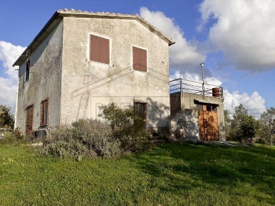 Foto Rustico a Ischia di Castro di 145 m² con 3 locali in vendita