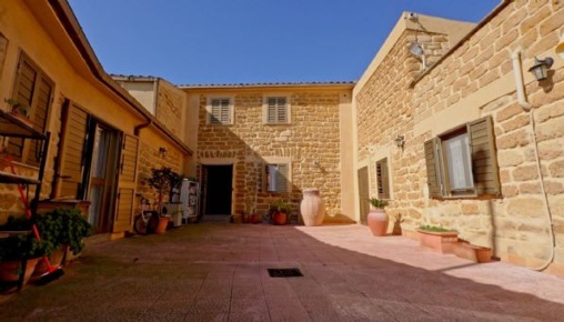 Foto Rustico a Agrigento San Leone, Villaseta, Villaggio di 300 m²